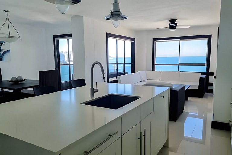 Apartamento exclusivo vista al mar– Edificio Los Laureles