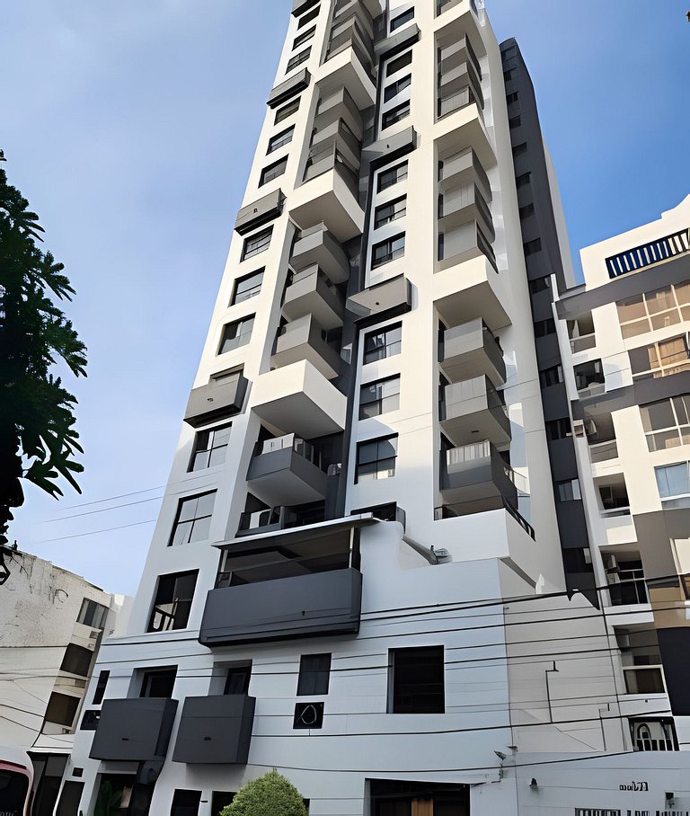 Gran apartamento en el rodadero- Edificio los laureles