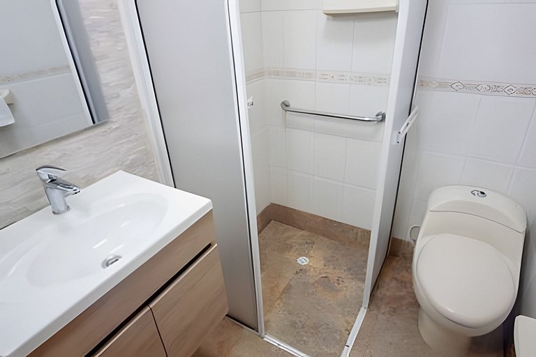 Gran apartamento en el rodadero- Edificio los laureles