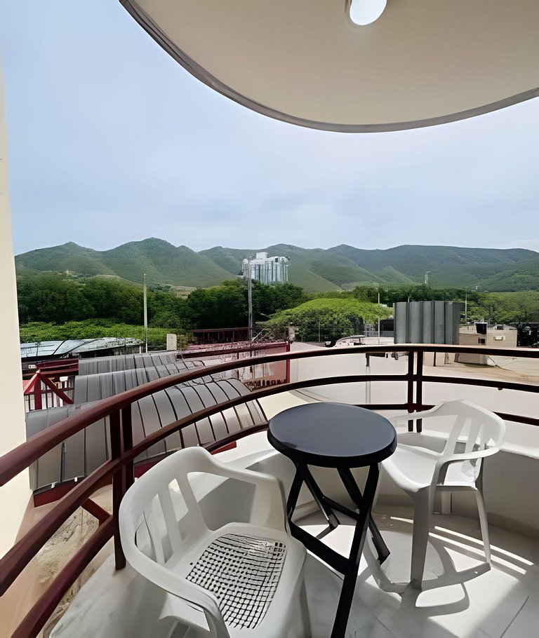 Apartamento con piscina y cancha de tenis