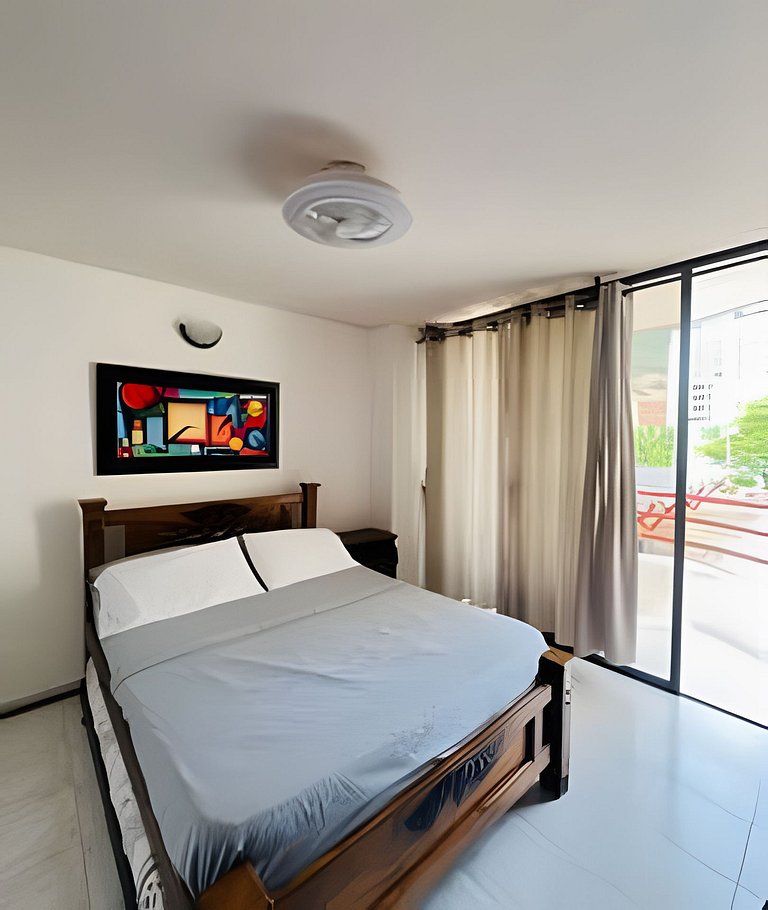 Apartamento con piscina y cancha de tenis