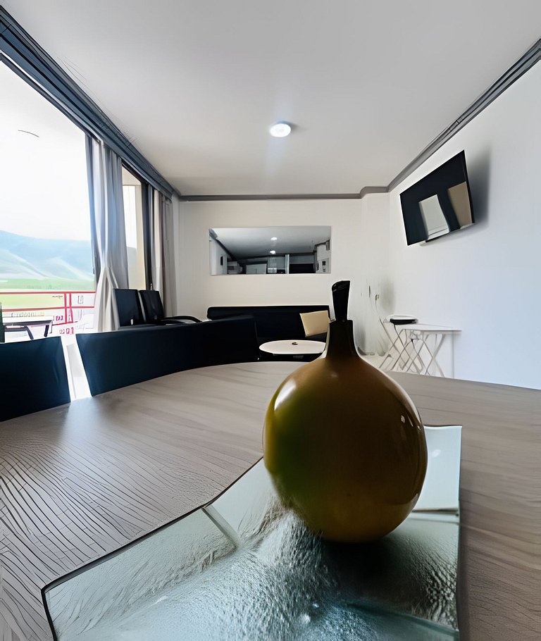 Apartamento con piscina y cancha de tenis