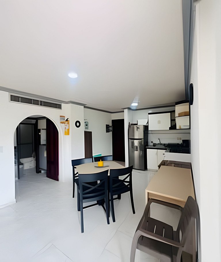 Apartamento con piscina y cancha de tenis